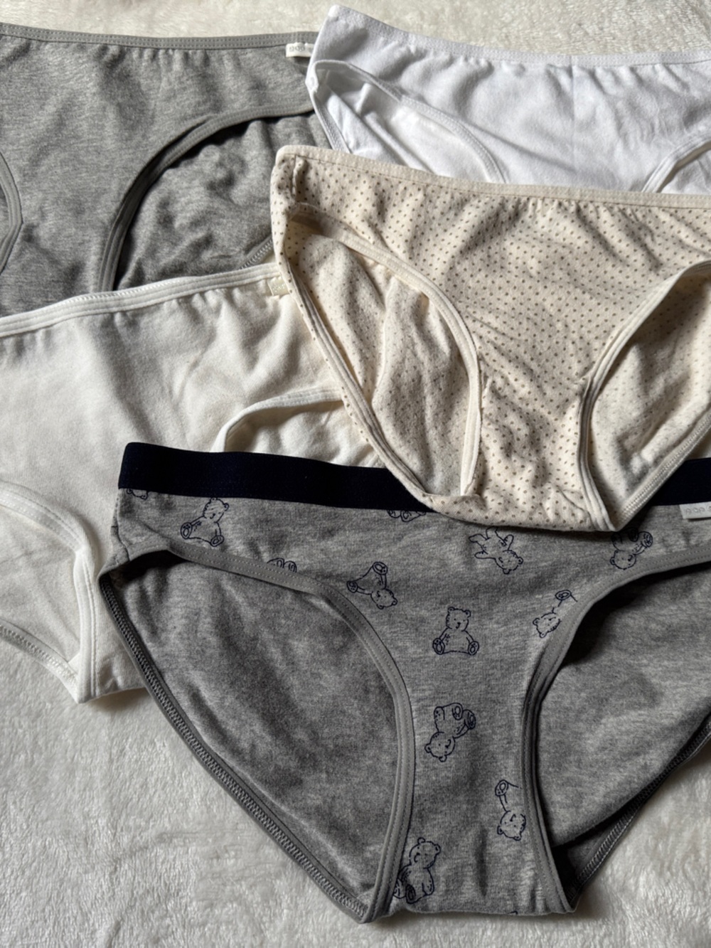NWOT GAP Kids Panties Pack - Gray, White & Cream -  size L10
